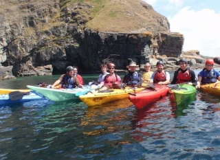  Excursión remando en grupo 